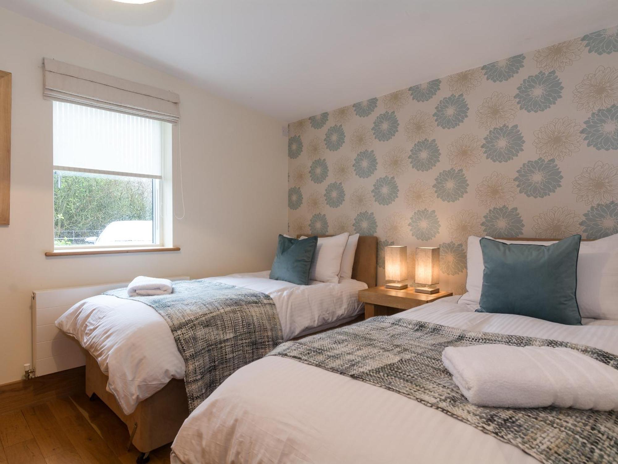 Coot Lodge Somerford Keynes Ngoại thất bức ảnh